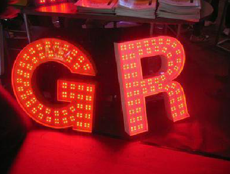 台州市LED发光字常见的安装误区。